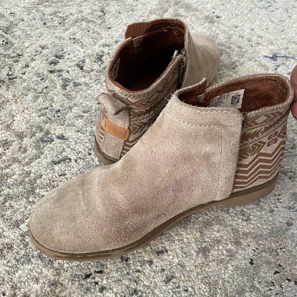 Toms Booties - Picture 6 of 7